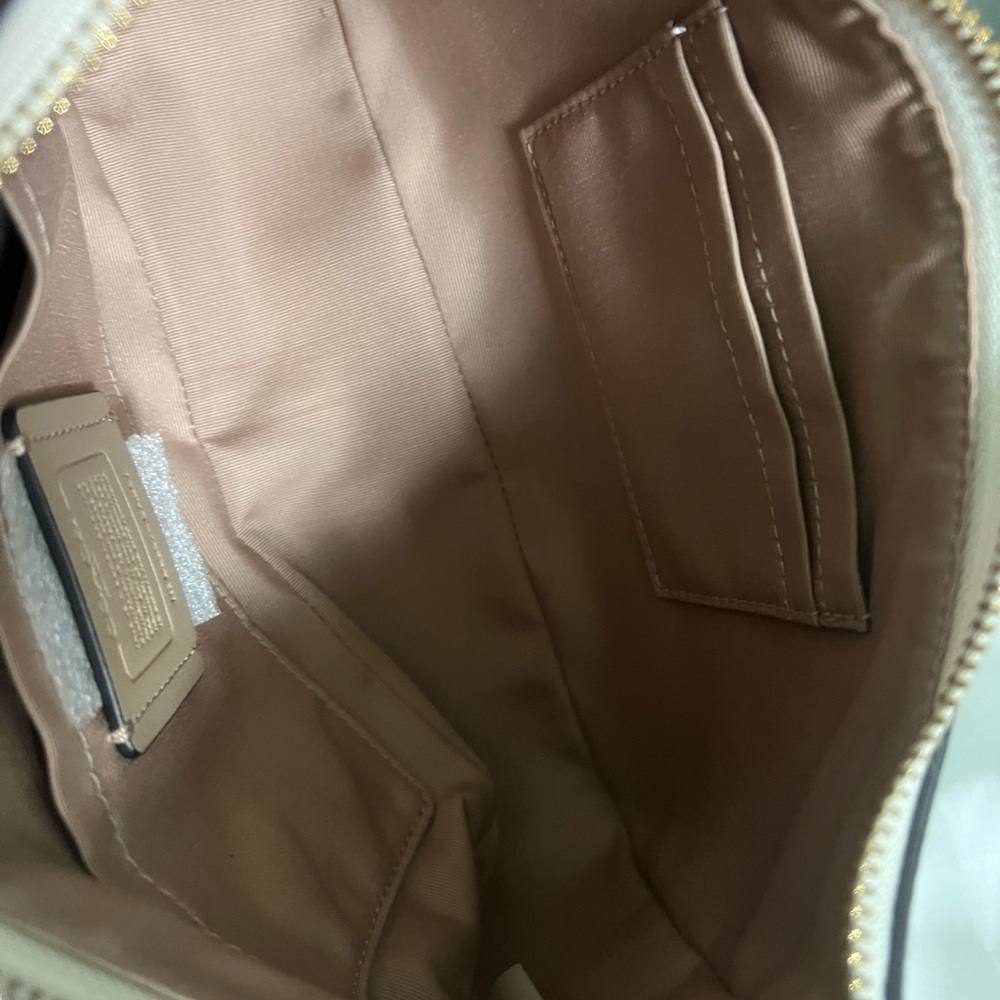 Coach Teri Shoulder Bag With Stripe Heart Print - Picture 2 of 10